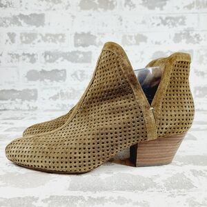 Splendid Brown Suede Perforated Almond Toe Pull On Block Heel Ankle Boots K111